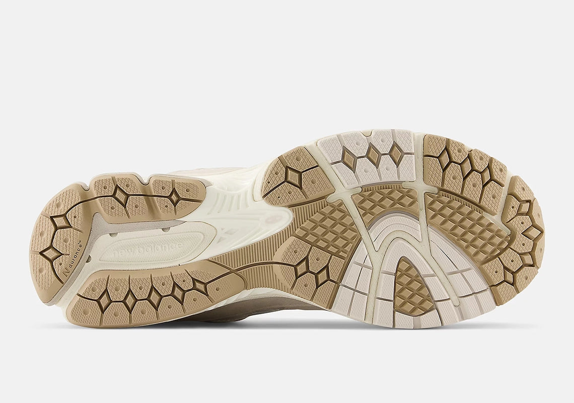 New Balance 2002R White Ivory