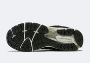 New Balance 2002R Protection Pack Black Grey