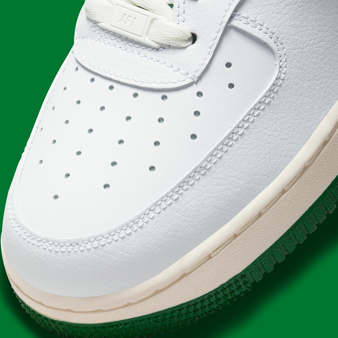 Nike Air Force 1 Low '07 White Pine Green