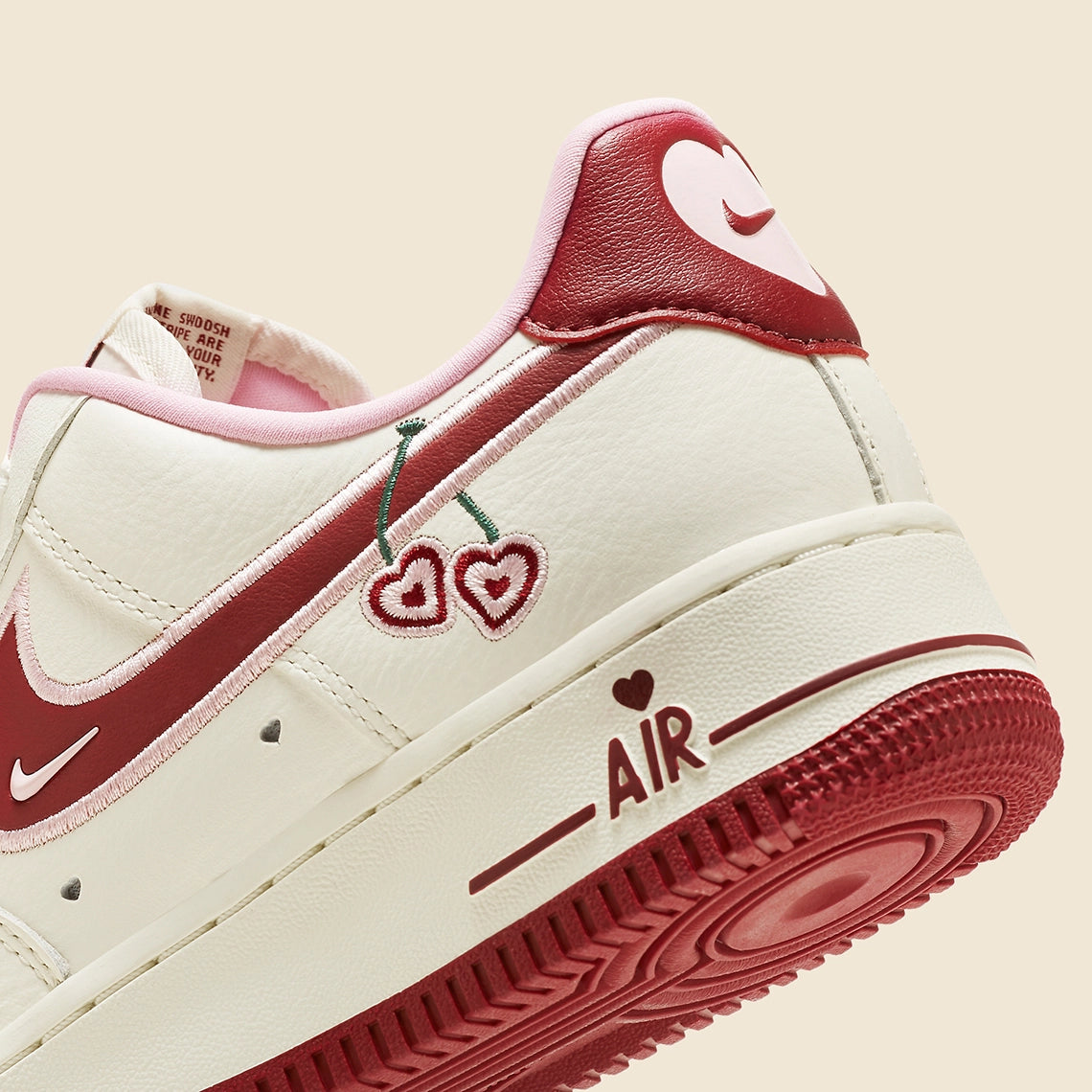 Nike Air Force 1 Low Valentine s Day 2023