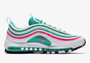 Nike Air Max 97 South Beach avec tige en mesh et cuir aux tons turquoise, rose et blanc, unité Max Air visible sur toute la longueur et semelle extérieure en caoutchouc.