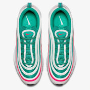 Nike Air Max 97 South Beach avec tige en mesh et cuir aux tons turquoise, rose et blanc, unité Max Air visible sur toute la longueur et semelle extérieure en caoutchouc.