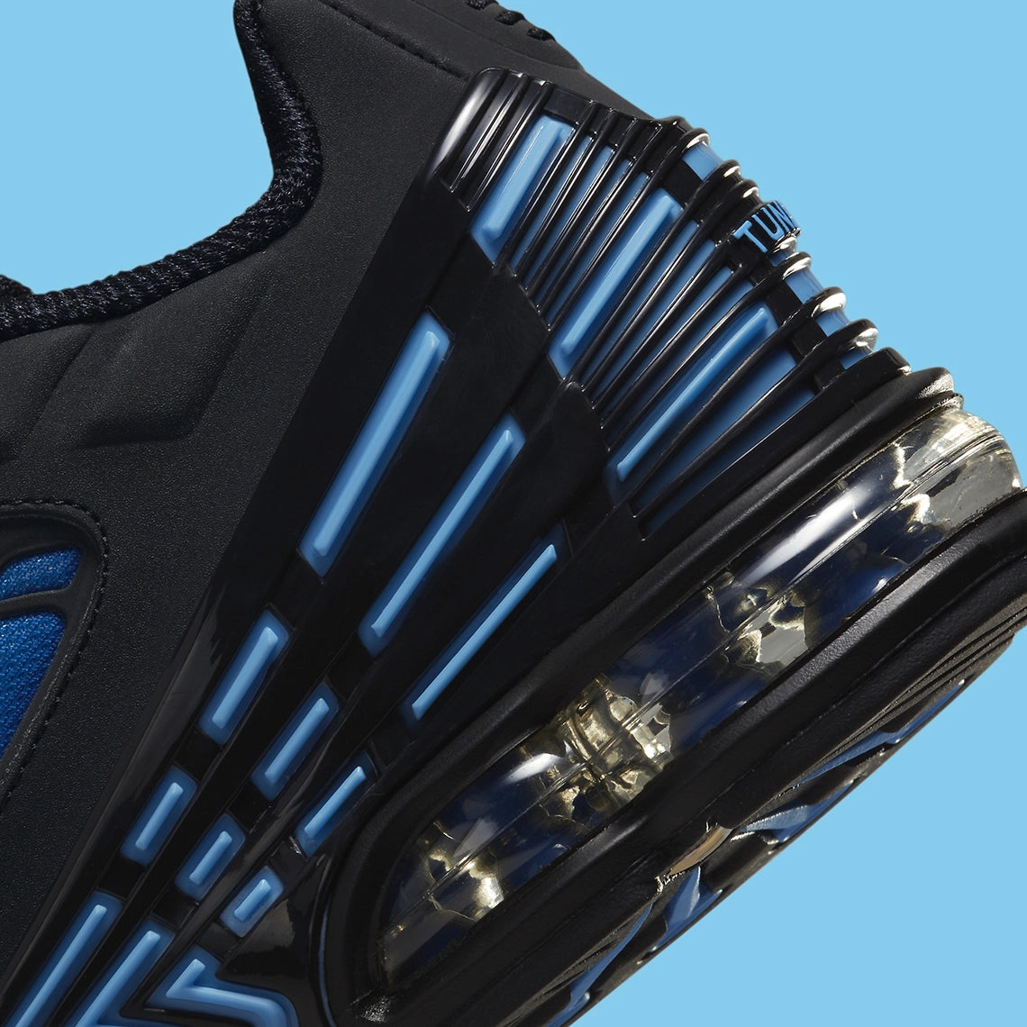 Nike Air Max Plus 3 Black Blue Gradient