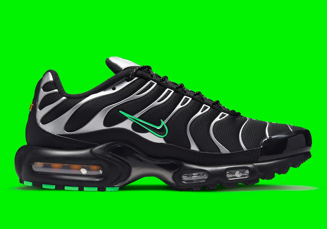 Nike Air Max Plus Black Silver Green Strike