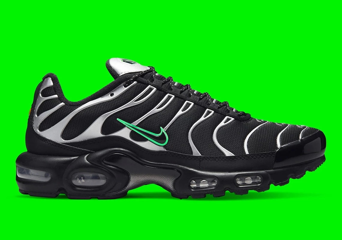 Nike Air Max Plus Black Silver Green Strike