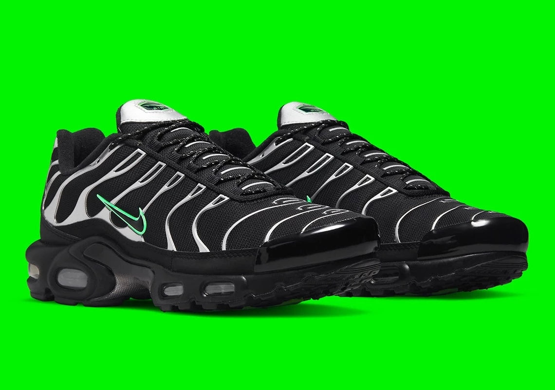 Nike Air Max Plus Black Silver Green Strike