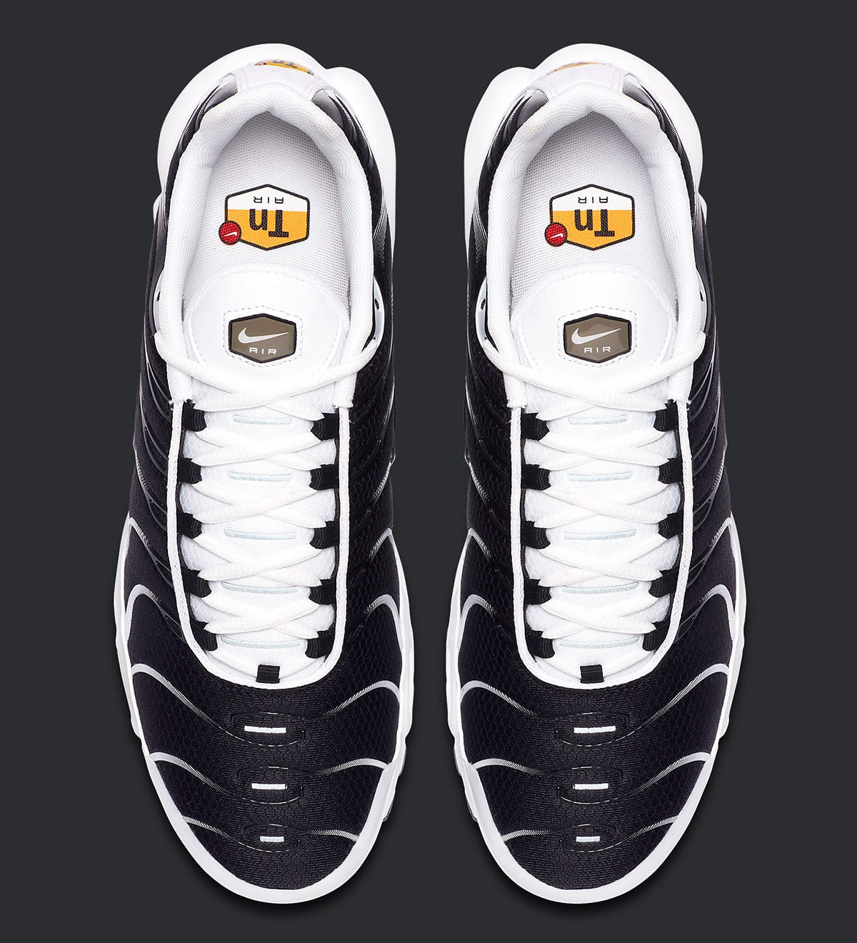 Nike Air Max Plus White Black Metallic Pewter