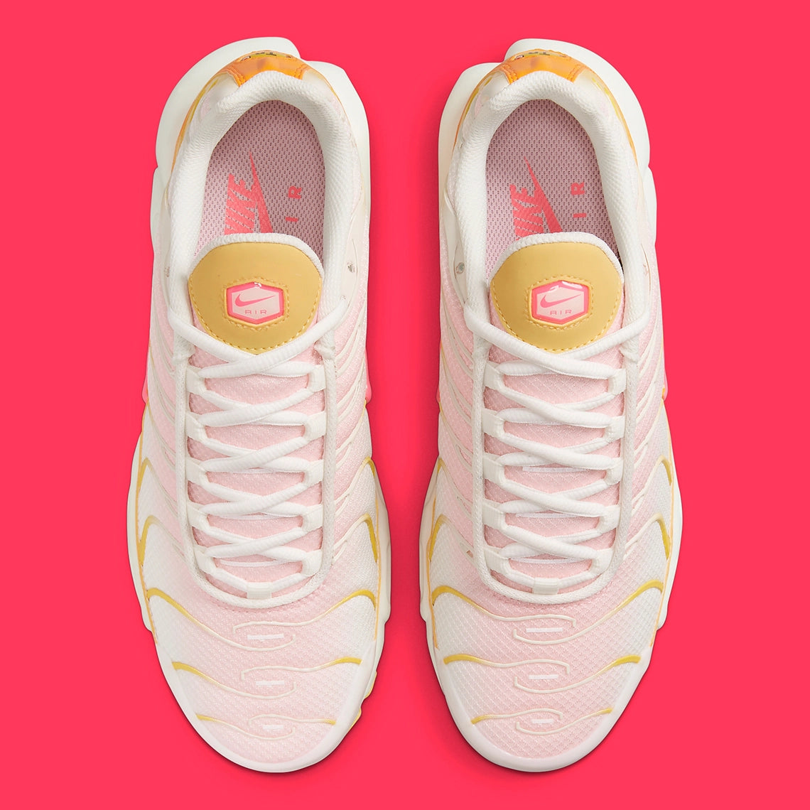 Air max plus clearance womens white hot punch