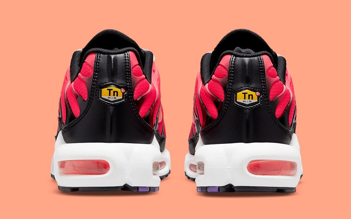 Nike Air Max Plus Siren Red GlobalSneakers