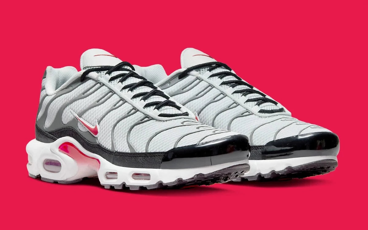 Nike Air Max Plus Photon Dust Varsity Red