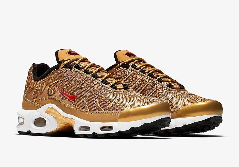 Nike Air Max Plus Metallic Gold