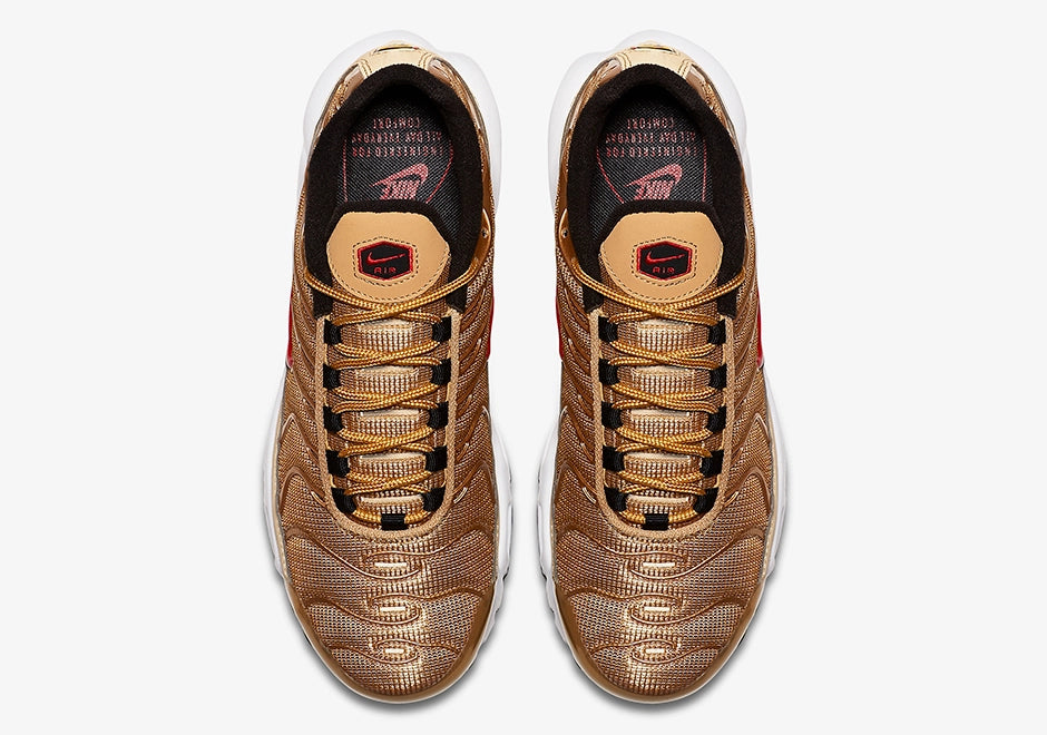 Nike Air Max Plus Metallic Gold