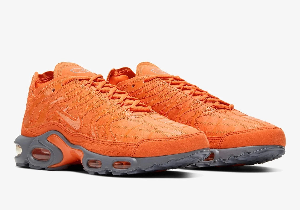 nike-air-max-plus-orange-CD0882-800-5.webp