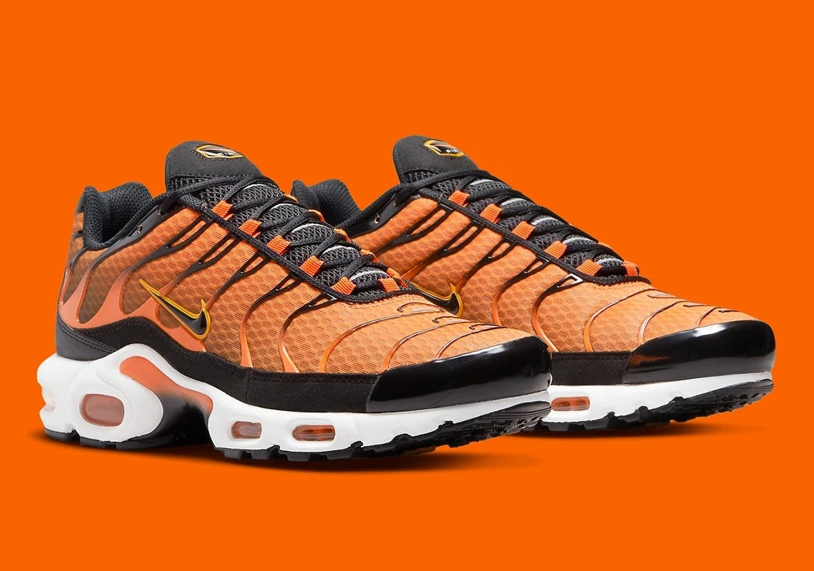 Nike Air Max Plus Safety Orange Black