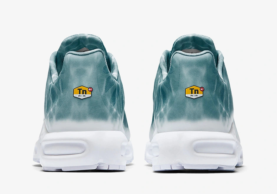 Air max plus water outlet