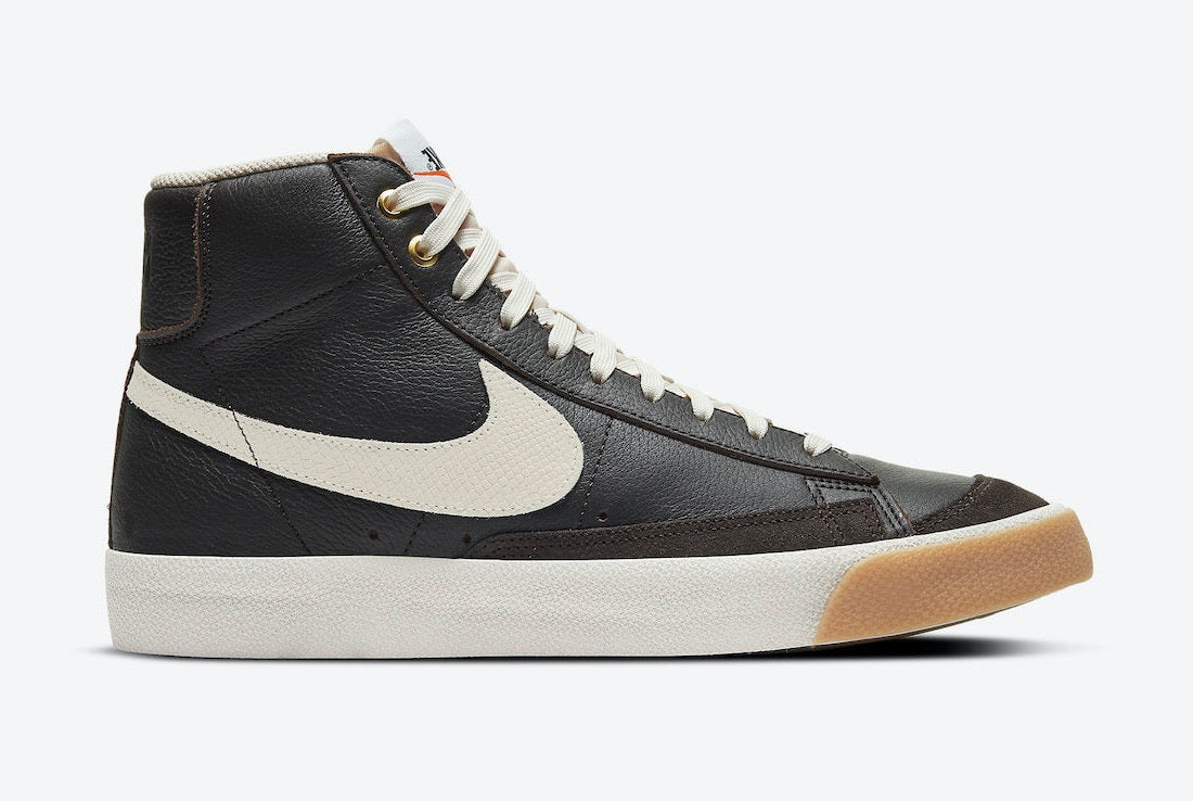 Nike - Blazer Mid 77 Orewood Brown