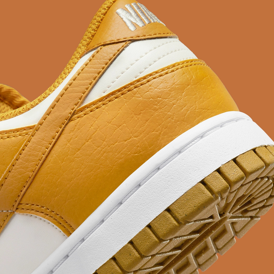 Nike Dunk Low Next Nature Phantom