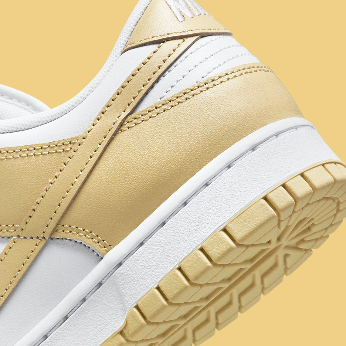 Nike Dunk Low Team Gold