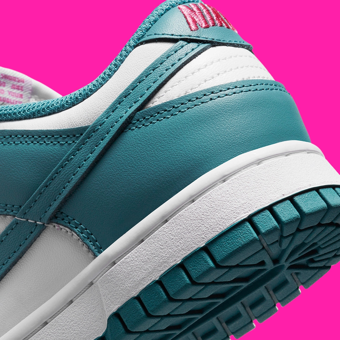 Nike Dunk Low South Beach – GlobalSneakers - Main Image