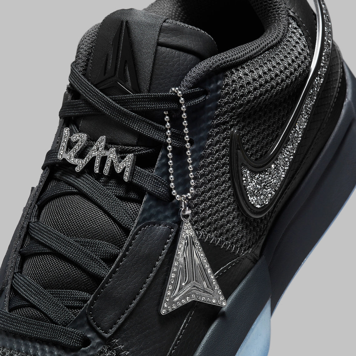 Nike swarovski noir sales