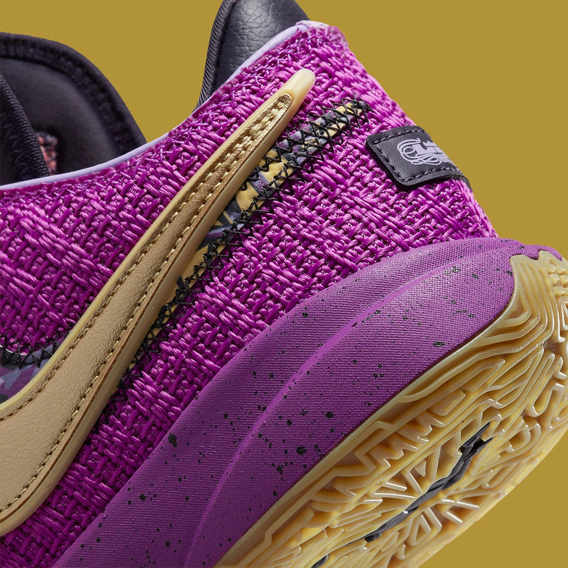 Nike LeBron 20 SE Vivid Purple