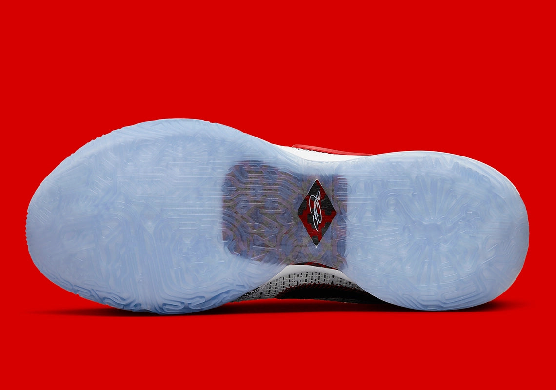 Lebron 20 the debut​ vu de la semelle