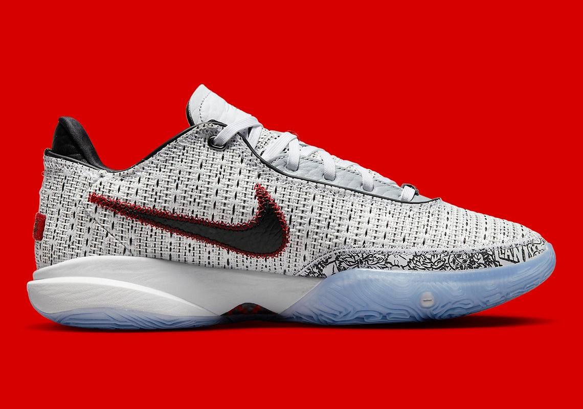 Lebron 20 the debut​ vu de côté
