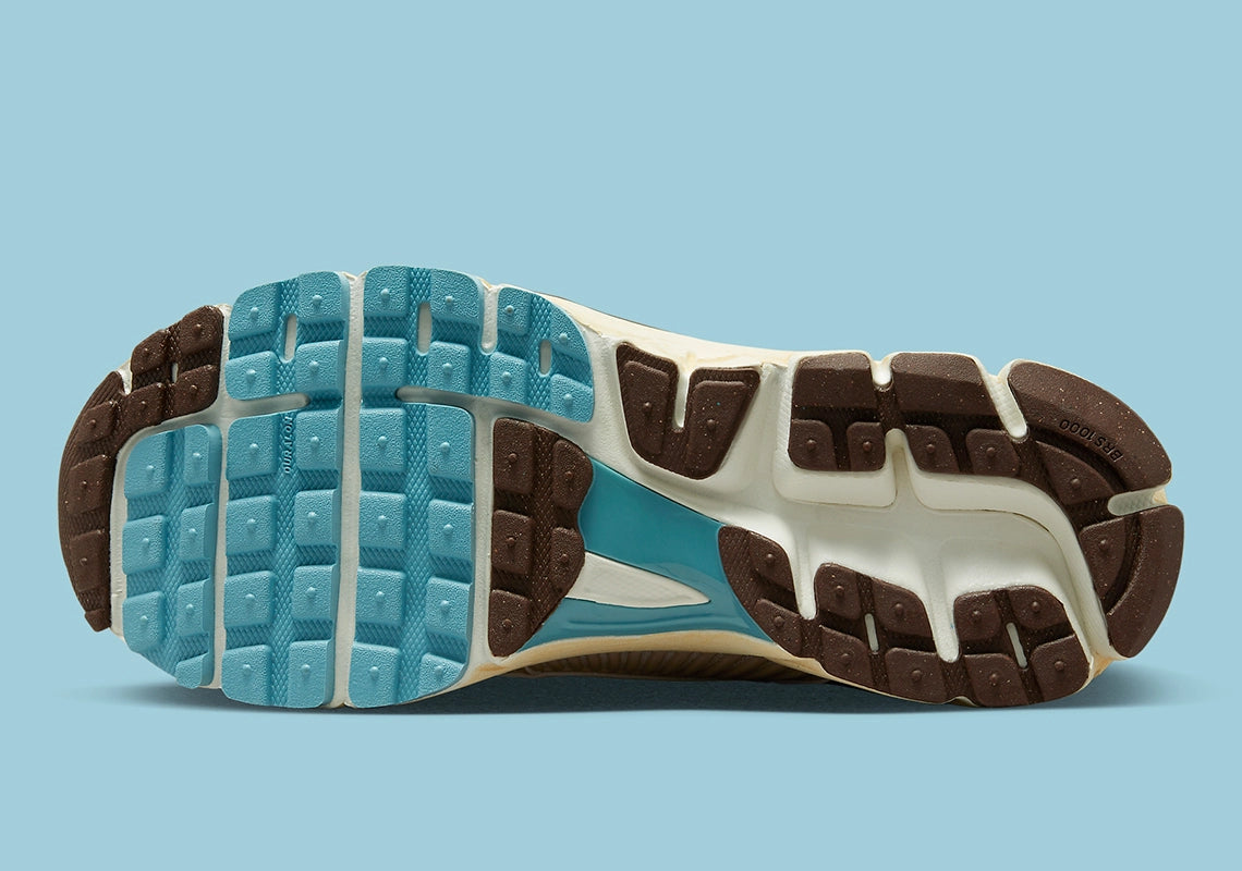 Nike Zoom Vomero 5 Oatmeal