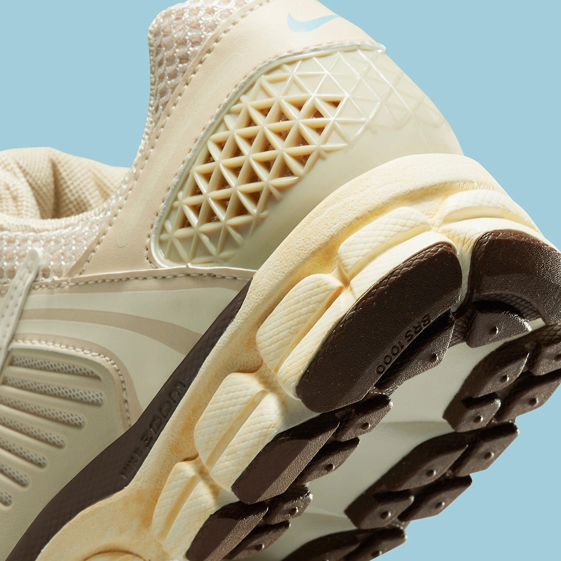 Nike Zoom Vomero 5 Oatmeal