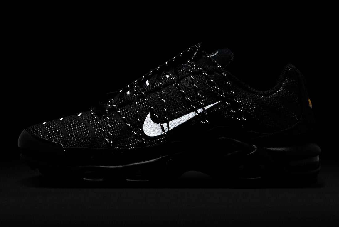 Nike Air Max Plus Toggle Black Reflective – GlobalSneakers