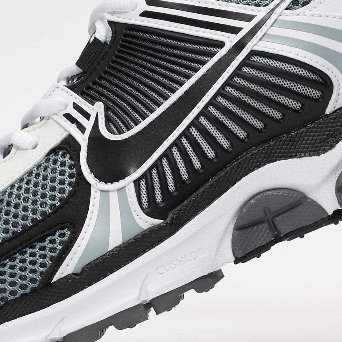 Nike Zoom Vomero 5 Dark Grey Black White