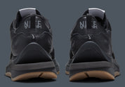 Nike Vaporwaffle sacai Black Gum